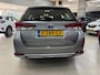 Toyota Auris 1.8 Hybride Navigatie ECC Winterpakket LM Parkeerhulp