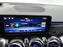 Mercedes-Benz GLB 180 Business Solution AMG | AMG Line Plus pakket | Trekhaak | GUARD 360 ° Vehicle protection Plus | Panoramaschuifdak | Nightpakket | smartphone integratie | 360° camera | 20 inch AMG velgen | Head-up display |