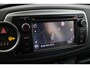 Toyota Yaris 1.3 VVT-i Dynamic | Origineel NL | Trekhaak | Navigatie | Leder | Keyless | Stoelverwarming | Cruise Control | Clima | Camera | Premium audio | 16 inch | Bluetooth