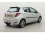 Toyota Yaris 1.3 VVT-i Dynamic | Origineel NL | Trekhaak | Navigatie | Leder | Keyless | Stoelverwarming | Cruise Control | Clima | Camera | Premium audio | 16 inch | Bluetooth
