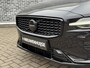 Volvo V60 T8 Plug-in hybrid AWD Plus Dark Performance Black Edition | Panoramadak | Harman Kardon | Extra geting glas | 19 inch | Polestar Optimalisatie|