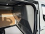 Ford Transit Custom 290 2.0 TDCI L1H1 Sport 185 pk Automaat | Verdiepte tussenwand | Achteruitrijcamera | BLIS | Voorruitverwarming | Half Lederen bekleding | 18" LM velgen | Sidebars