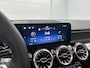 Mercedes-Benz GLB 200 Business Solution AMG 7p. | Premium Plus pakket | Trekhaak | Nightpakket | Head-up display | Panoramaschuifdak | 360° camera | Derde zitrij  | Multibeam LED | Memorypakket | Augmented Reality navigatie |