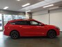 Ford Focus Wagon 1.0 EcoBoost Hybrid ST Line X Business 155pk!!, Full options, Navigatie, Clima controle, Cruise controle, Achteruitrijcamera, Elek achterklep, Panorama dak, Xenon, Lm velgen 18'', Pdc, Trekhaak zwenkbaar, Nederlandse auto!! Bovag afleverpakket 695,-