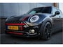MINI Clubman Mini 2.0 Cooper S Chili Serious Business NL-Auto/ Pano-Dak/ H&K/ Keyless/ Mini-Yours/ Uitlaatklep/ Stoel-Verw./ Int.Verl./ Adapt. Led/ Cruise/ 19''LMV