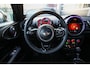 MINI Clubman Mini 2.0 Cooper S Chili Serious Business NL-Auto/ Pano-Dak/ H&K/ Keyless/ Mini-Yours/ Uitlaatklep/ Stoel-Verw./ Int.Verl./ Adapt. Led/ Cruise/ 19''LMV