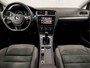 Volkswagen Golf 1.4 TSI Sportline (4 CILINDER, APPLE CARPLAY, GROOT NAVI, ALCANTARA, CLIMATE, STOELVERWARMING, SPORTSTOELEN, ADAPTIVE CRUISE, GETINT GLAS, PARKEERSENSOREN, LM VELGEN, NIEUWSTAAT)