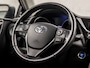 Toyota Auris 1.8 Hybrid Sport Automaat (NAVIGATIE, CLIMATE, CAMERA, STOELVERWARMING, GETINT GLAS, SPORTSTOELEN, CRUISE, KEYLESS, TREKHAAK, NIEUWSTAAT)