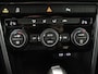 Volkswagen T-Roc 1.5 TSI Sport | Trekhaak | Camera | Carplay | Full LED | Adaptive cruise | Virtual Cockpit | Climate control | Navigatie | Bluetooth | Parkeerhulp