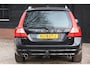 Volvo V70 2.5T Momentum Xenon/Half-Leer/Stoelverwarming/parkeersensor/Apk 01-2027