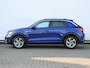 Volkswagen T-Roc 1.5 TSI R-Line 150 PK | Navigatie | Stoelverwarming | Keyless | LED matrix | Trekhaak | 17" Valencia |