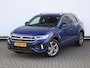 Volkswagen T-Roc 1.5 TSI R-Line 150 PK | Navigatie | Stoelverwarming | Keyless | LED matrix | Trekhaak | 17" Valencia |