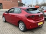 Opel Corsa 1.2 5 Drs Edition Trekhaak Navigatie Apple Carplay Android Auto DAB Parkeersensoren Cruise Control NL Auto Lage Kilometerstand Rood Metallic