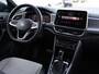 Volkswagen T-Roc 1.5 TSI Style 150 pk DSG | Trekhaak | Stoelverwarming | Keyless | Camera | Navigatie | Adaptieve Cruise control