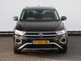 Volkswagen T-Roc 1.5 TSI Style 150 pk DSG | Trekhaak | Stoelverwarming | Keyless | Camera | Navigatie | Adaptieve Cruise control