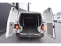 Volkswagen Transporter 2.0 TDI L2 - Airco - Navi - PDC - Trekhaak - € 8.950,- Excl.