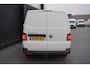 Volkswagen Transporter 2.0 TDI L2 - Airco - Navi - PDC - Trekhaak - € 8.950,- Excl.