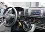 Volkswagen Transporter 2.0 TDI L2 - Airco - Navi - PDC - Trekhaak - € 8.950,- Excl.