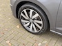 Volkswagen Touran 1.4 TSI DSG Highline 18'' LED Trekhaak Standkachel Keyless