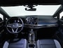 Volkswagen Golf GTE 1.5 eHybrid 272 PK | LED Matrix IQ | Panoramadak | DCC | Leder | Trekhaak | Side Assist | Head-Up |