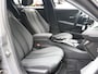 Peugeot 208 Allure Hybrid 110pk Automaat | Navigatie | Climate Control | Cruise Control | Parkeersensoren v+a | Armsteun | Digitaal instrumentenpaneel | Draadloze Apple Carplay / Android Auto | DAB+ radio | All seasonbanden | Led koplampen | Donker getint glas | 16" lichtmetalen velgen |