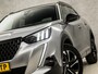 Peugeot 2008 1.2 PureTech GT-Line Automaat 131Pk (VIRTUAL COCKPIT, ZWART DAK, APPLE CARPLAY, 360 CAMERA, GROOT NAVI, LEDER, SFEERVERLICHTING, SPORTSTOELEN, GETINT GLAS, KEYLESS, NIEUWSTAAT)