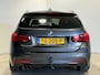 BMW 3-Serie Touring 320i M Sport Edition | Navigatie | LM Velgen 18" | Afneembare Trekhaak | Voorstoelen Verwarmd | PDC Voor en Achter | Cruise Control | Airco |