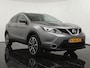 Nissan Qashqai 1.2 Tekna Automaat - Navigatie - 360 graden camera - Climate control - Panoramadak - Trekhaak - 12 maanden garantie