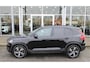 Volvo XC40 T5 Automaat Recharge R-Design Expression | H&K audio | Verw. Voorruit | Camera | PDC V+A | BLIS | Draadloze telefoonlader |