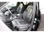 Volvo XC40 T5 Automaat Recharge R-Design Expression | H&K audio | Verw. Voorruit | Camera | PDC V+A | BLIS | Draadloze telefoonlader |