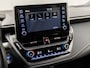 Toyota Corolla Touring Sports 2.0 Hybrid Sport 180Pk Automaat (APPLE CARPLAY, NAVIGATIE, CAMERA, LEDER, STOELVERWARMING, SPORTSTOELEN, ADAPTIVE CRUISE, KEYLESS, GETINT GLAS, NIEUWE APK, NIEUWSTAAT)