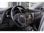 Toyota Auris Touring Sports 1.8 Hybrid Lease pro*NL-Auto*Perfect dealer Onderh.*Pano/Afneemb.Trekhaak/Half Leder/Stoelverw./Camera/Rijstrooksens./Parkeersens.V+A/16 inch LM*