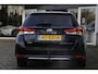 Toyota Auris Touring Sports 1.8 Hybrid Lease pro*NL-Auto*Perfect dealer Onderh.*Pano/Afneemb.Trekhaak/Half Leder/Stoelverw./Camera/Rijstrooksens./Parkeersens.V+A/16 inch LM*