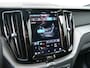 Volvo XC60 2.0 T6 Plug-in hybrid AWD Dark 350 Pk Automaat Navi / 360 Camera / Leer / Pano-dak / DAB / Apple Carplay / Winterpakket