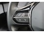 Peugeot e-2008 EV Allure 50 kWh | Fase 3 laden | Navigatie | Stoelverwarming | Adaptieve cruise control | 3D Instrumentenpaneel |