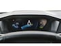Peugeot e-2008 EV Allure 50 kWh | Fase 3 laden | Navigatie | Stoelverwarming | Adaptieve cruise control | 3D Instrumentenpaneel |