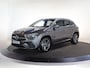 Mercedes-Benz GLA 180 Business Solution AMG | Panoramaschuifdak | Premium Plus | head-up display | Trekhaak