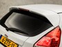Ford Fiesta 1.0 Sport (5 DEURS, NAVIGATIE, GETINT GLAS, SPORTSTOELEN, BLUETOOTH, NIEUWE APK, NIEUWSTAAT)