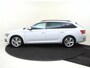 Skoda Superb Combi 1.4 TSI iV Business Edition | SoH 90% | Achteruitrijcamera | Stoelverwarming | Adaptieve demping | Navigatie | Virtual cockpit | CarPlay | Cruise control | Verwarmde voorruit |