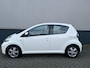 Toyota Aygo 1.0-12V Xcite White carplay Nieuwe koppeling Airco Nieuwe apk