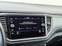 Volkswagen T-Roc 1.0 TSI Style | Adaptieve cruise control | CarPlay | Achteruitrijcamera | Dodehoek detectie | Climate control | Elektrisch inklapbare buitenspiegels | Parkeersensoren |