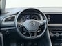 Volkswagen T-Roc 1.0 TSI Style | Adaptieve cruise control | CarPlay | Achteruitrijcamera | Dodehoek detectie | Climate control | Elektrisch inklapbare buitenspiegels | Parkeersensoren |