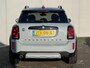 MINI Countryman 1.5 Cooper S E ALL4 MINI Yours Automaat / Dealer onderhouden / Leder / Schuifdak / Elektrische stoelen & klep / Harman Kardon / Adaptieve CC / HUD / Achteruitrijcamera / Parkeer assistent / Apple Carplay Android / 19" LM wielen /
