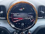 MINI Countryman 1.5 Cooper S E ALL4 MINI Yours Automaat / Dealer onderhouden / Leder / Schuifdak / Elektrische stoelen & klep / Harman Kardon / Adaptieve CC / HUD / Achteruitrijcamera / Parkeer assistent / Apple Carplay Android / 19" LM wielen /
