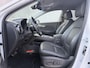 Hyundai Kona Electric EV Limited 64 kWh / SOH 100% / Camera / Navigatie / HUD / ACC Adaptieve Cruise / Elektr. Stoelen / Stoelverwarming & Stoelventilatie / CCS Laden / Dodehoek detectie / KRELL Audio / Achterbank verwarming /