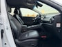 Hyundai Kona Electric EV Limited 64 kWh / SOH 100% / Camera / Navigatie / HUD / ACC Adaptieve Cruise / Elektr. Stoelen / Stoelverwarming & Stoelventilatie / CCS Laden / Dodehoek detectie / KRELL Audio / Achterbank verwarming /