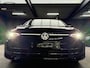 Volkswagen Golf 1.5 eTSI Life Edition Pano/HUD/Alcantara