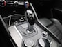 Alfa Romeo Giulia 2.0T B-Tech | Bi-Xenon Koplampen | Schuif/Kanteldak | Stoelverwarming | Stuurverwarming | Lederen Bekleding | Achteruitrijcamera | Trekhaak |