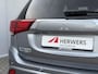 Mitsubishi Outlander 2.4 PHEV Instyle / Fabrieksgarantie tot 11-2028 / Dealer Onderhouden / Adaptieve Cruise / Lederen Bekleding / Navigatie via AppleCarplay & Android auto / Stoel + Stuurverwarming / 360 Camera / Elektr. Stoelen / Elektr. Achterklep /