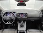 Citroën C5 Aircross SUV Feel 130pk | Navigatie | Achteruitrijcamera | Climate Control | Dodehoeksensor | Adaptieve Cruise Control | Parkeersensoren v+a | Keyless | Half lederen comfortstoelen | Armsteun | Apple Carplay / Android Auto | DAB+ radio | Donker getint glas | Trekhaak | 18" lichtmetalen velgen |
